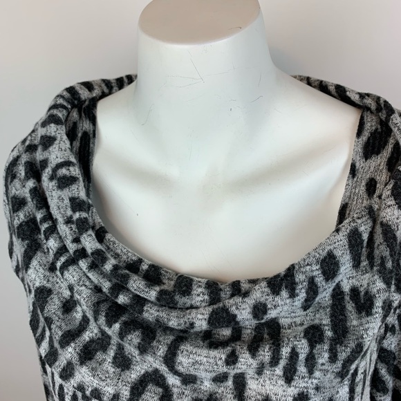 Chico’s Zenergy Leopard Print Sweater, Size 2 - Picture 2 of 12